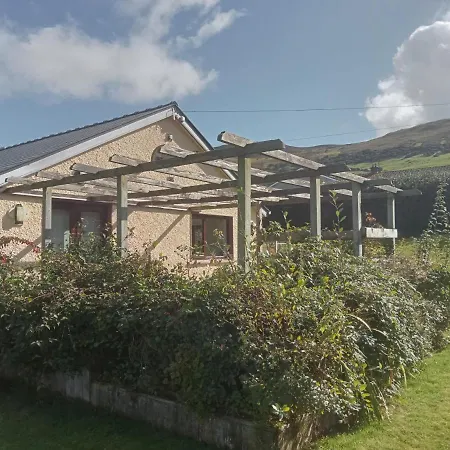 Impeccable 5-bed In Fahan Casa de Férias Buncrana