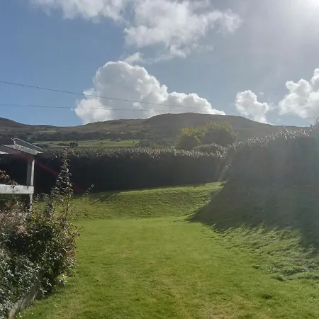 Impeccable 5-bed In Fahan Casa de Férias Buncrana