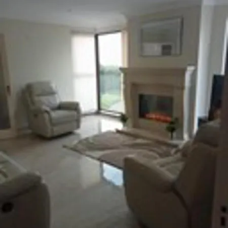 Impeccable 5-bed In Fahan Casa de Férias *